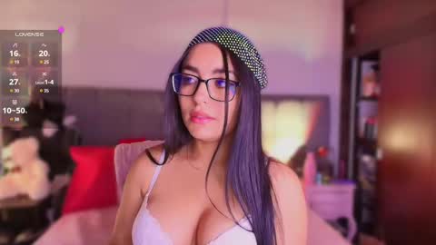 Snapshot of layla_nicols chatting on March 2025 12:55:02 PM Layla online show from March 2025 12:55:02 PM