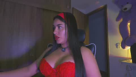 Snapshot of layla_nicols chatting on July 2026 03:08:01 AM Layla online show from July 2026 03:08:01 AM