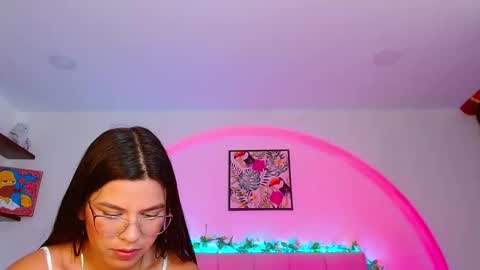 Snapshot of layla_roma chatting on October 2025 11:24:02 PM Lia and Rachel online show from October 2025 11:24:02 PM