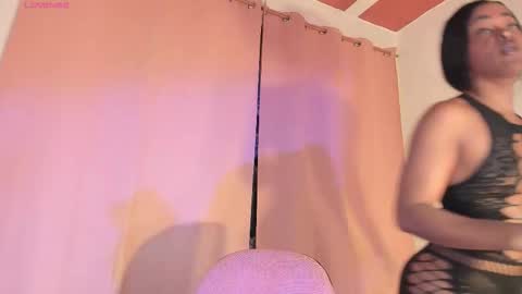 Snapshot of laylacarteer chatting on November 2025 05:06:02 PM LAYLA online show from November 2025 05:06:02 PM