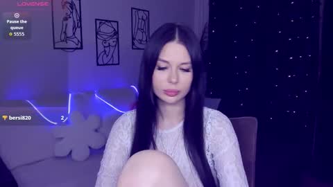 laylagreat online show from November 2025 04:19:01 PM