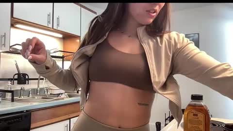 laylahlaylah1 online show from December 2025 03:30:02 PM