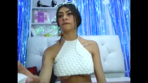 Snapshot of laylahotl chatting on October 2025 04:14:02 PM Layla online show from October 2025 04:14:02 PM