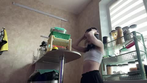 Luna online show from April 2026 05:08:01 AM