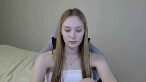 Snapshot of laylla001 chatting on February 2025 06:46:02 AM Laylla001 online show from February 2025 06:46:02 AM