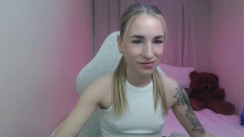 Snapshot of laymablast chatting on April 2026 06:20:01 AM laymablast online show from April 2026 06:20:01 AM