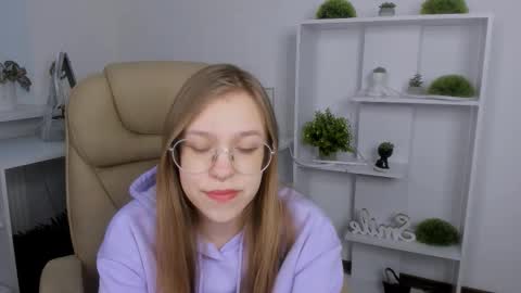 layriantavee online show from March 2026 06:03:02 AM