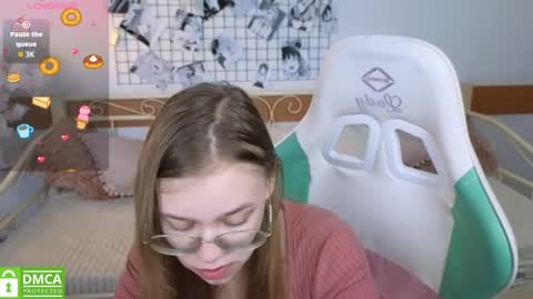 layriantavee online show from April 2026 06:25:02 AM