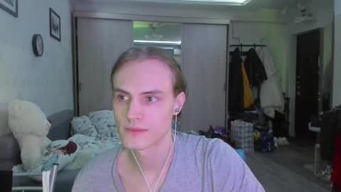 Snapshot of lazaret1k chatting on March 2026 09:29:02 PM Vladi online show from March 2026 09:29:02 PM