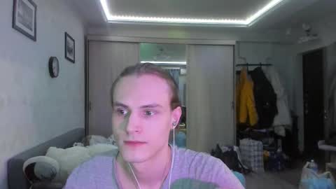 Snapshot of lazaret1k chatting on March 2026 01:22:01 AM Vladi online show from March 2026 01:22:01 AM