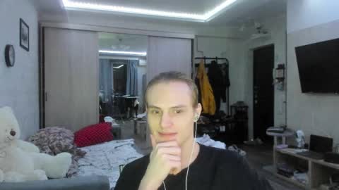 Snapshot of lazaret1k chatting on March 2026 07:03:02 PM Vladi online show from March 2026 07:03:02 PM