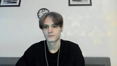 Snapshot of lazaret1k chatting on May 2026 07:11:01 PM Vladi online show from May 2026 07:11:01 PM