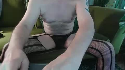 Snapshot of ldnslzy chatting on October 2025 03:10:02 PM ldnslzy online show from October 2025 03:10:02 PM