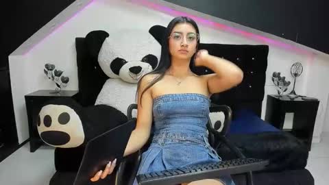 LEA online show from April 2026 02:39:02 AM