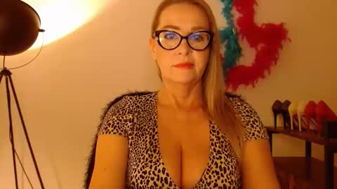 LEA online show from November 2025 03:12:02 PM