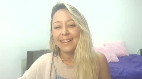 Snapshot of leah_susman chatting on November 2025 01:37:02 AM leah_susman online show from November 2025 01:37:02 AM