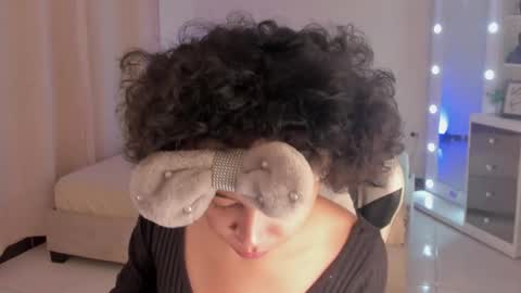 leahaltomm online show from February 2025 07:05:02 PM