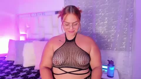 Leah  online show from September 2025 01:53:01 AM