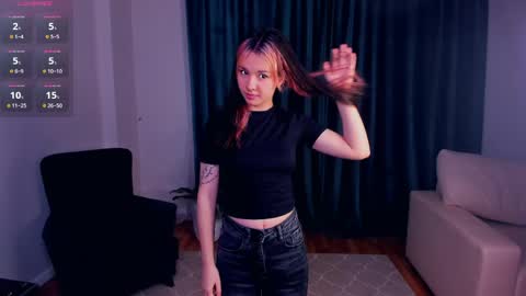 Luna online show from April 2026 06:23:01 PM