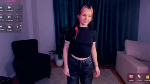 Luna online show from April 2026 07:58:01 PM