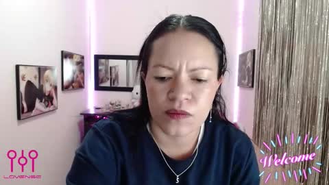 Leandra online show from October 2025 05:14:02 PM