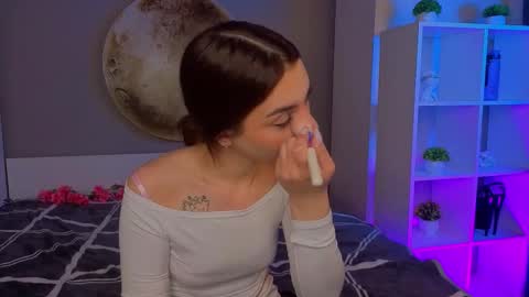 Sophie online show from March 2026 07:07:02 PM