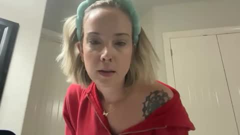 leanneluxecouple online show from November 2025 11:36:02 AM