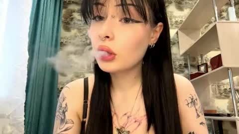 Kiki online show from April 2026 03:15:02 PM