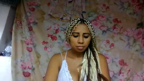 leatianaa online show from May 2026 01:17:01 PM
