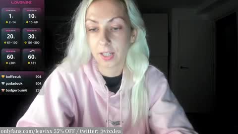 Snapshot of leavixx chatting on November 2025 05:57:02 PM LeaVixx online show from November 2025 05:57:02 PM