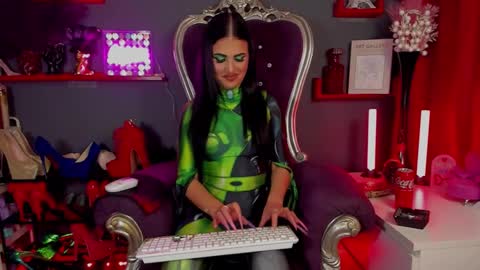 Lea online show from March 2026 10:24:02 PM