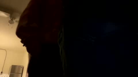 Snapshot of leearonn12 chatting on January 2025 09:39:01 AM leearonn12 online show from January 2025 09:39:01 AM