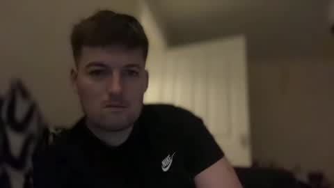 leedslad35 online show from December 2024 11:19:02 PM