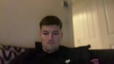 leedslad35 online show from December 2024 01:10:02 AM