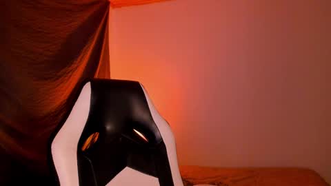 leejhonsonnn online show from December 2024 10:34:02 PM