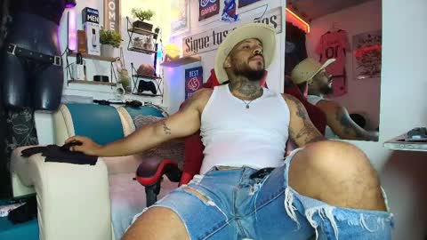 leenar_key online show from April 2026 02:12:02 PM