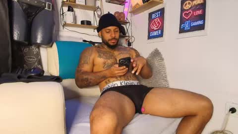 Snapshot of leenar_key chatting on May 2026 11:42:02 AM leenar_key online show from May 2026 11:42:02 AM