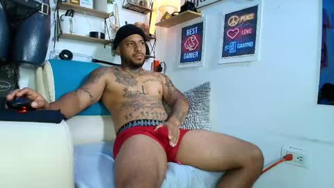 Snapshot of leenar_key chatting on May 2026 12:02:01 PM leenar_key online show from May 2026 12:02:01 PM