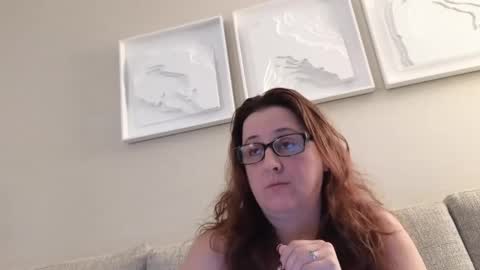 Snapshot of leesa__ chatting on October 2025 03:51:01 AM Leesa online show from October 2025 03:51:01 AM