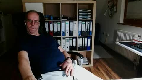 Dave online show from February 2026 10:42:01 PM