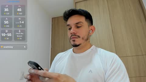 Alejandro online show from November 2025 12:15:01 PM