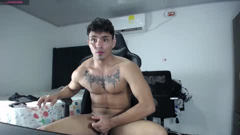 Snapshot of lei_77 chatting on December 2024 01:26:01 AM Lei online show from December 2024 01:26:01 AM