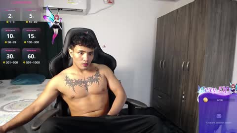 Snapshot of lei_77 chatting on December 2024 10:12:02 PM Lei online show from December 2024 10:12:02 PM