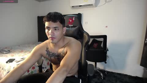 Snapshot of lei_77 chatting on January 2025 11:35:01 PM Lei online show from January 2025 11:35:01 PM