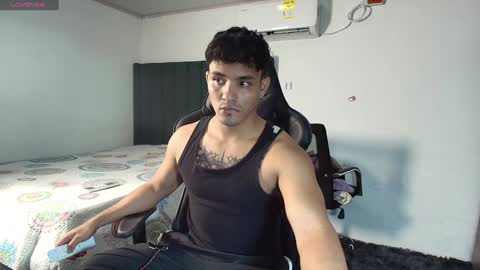 Snapshot of lei_77 chatting on January 2025 10:52:01 PM Lei online show from January 2025 10:52:01 PM