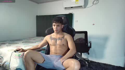 Snapshot of lei_77 chatting on January 2025 09:20:02 PM Lei online show from January 2025 09:20:02 PM