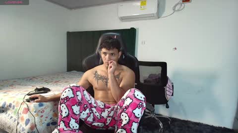 Snapshot of lei_77 chatting on January 2025 03:30:01 AM Lei online show from January 2025 03:30:01 AM