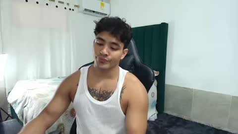 Snapshot of lei_77 chatting on September 2025 08:24:02 PM Lei online show from September 2025 08:24:02 PM