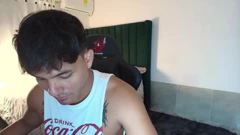 Snapshot of lei_77 chatting on October 2025 01:08:02 AM Lei online show from October 2025 01:08:02 AM