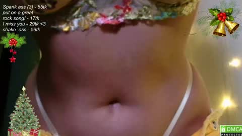 Snapshot of leia_bell chatting on January 2025 07:34:01 PM hey Im Leia and I love rock  online show from January 2025 07:34:01 PM